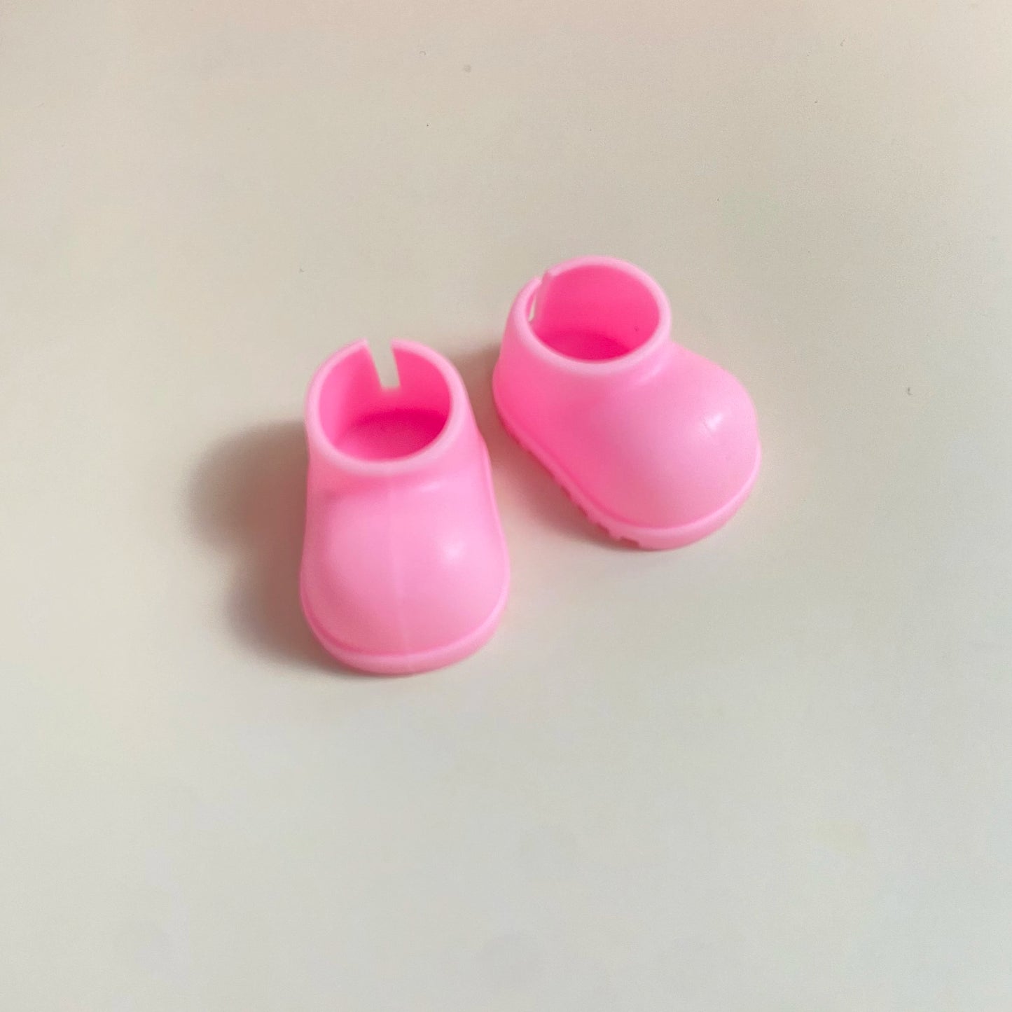 K-pop Inspired Outfit with Accessories – Fits Plush & Vinyl Figures