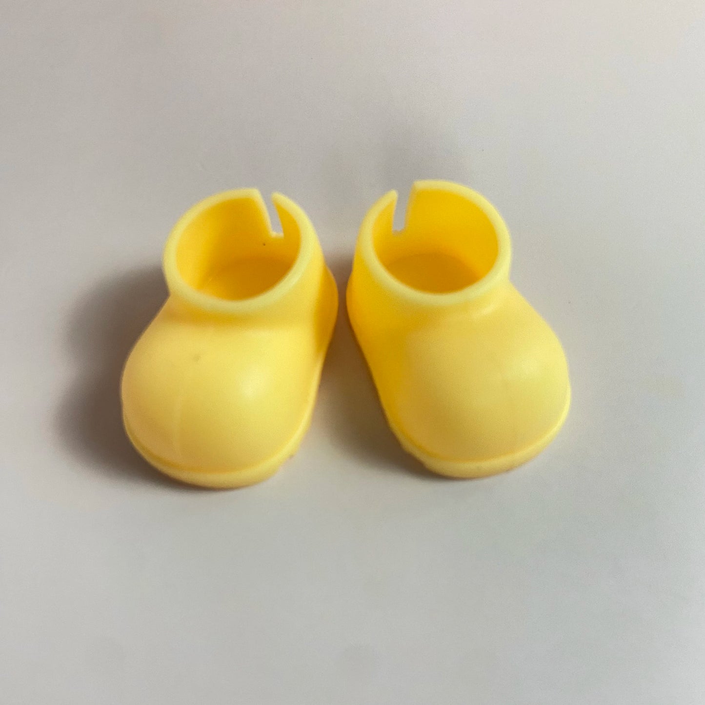 K-pop Inspired Outfit with Accessories – Fits Plush & Vinyl Figures