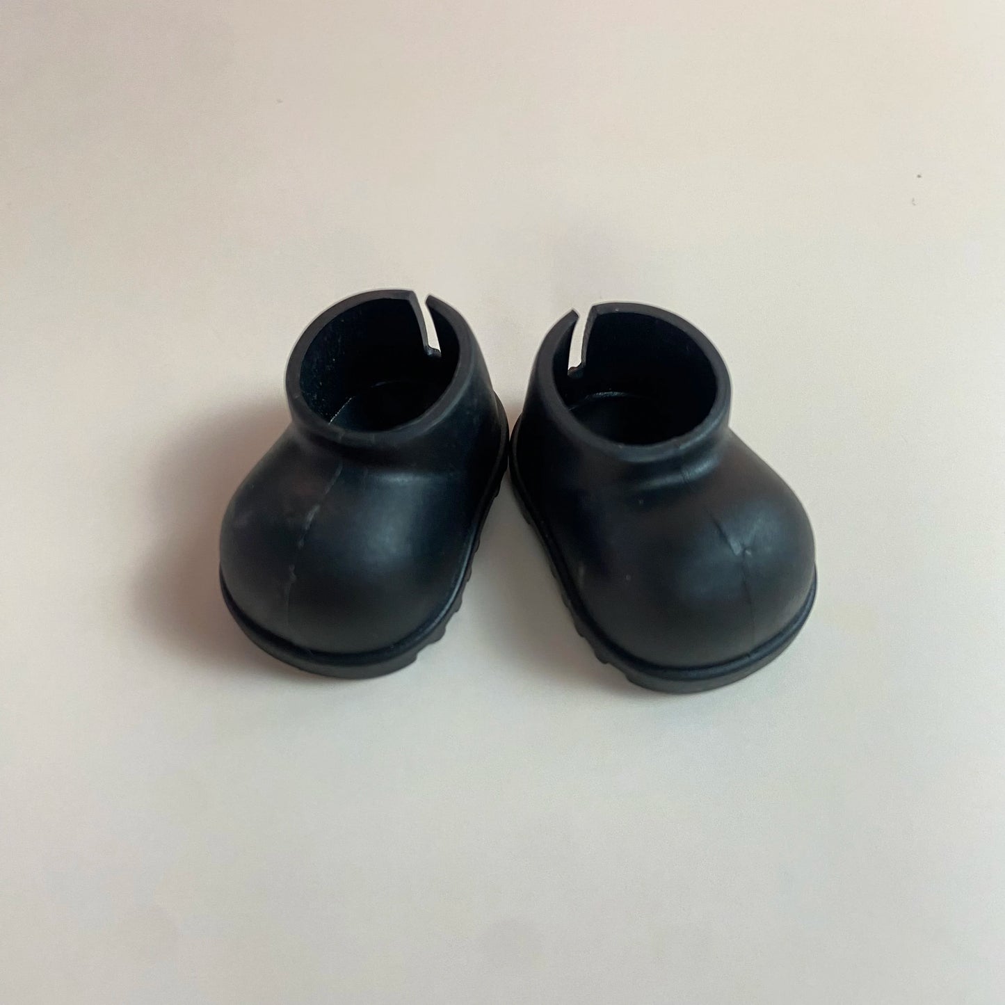 K-pop Inspired Outfit with Accessories – Fits Plush & Vinyl Figures