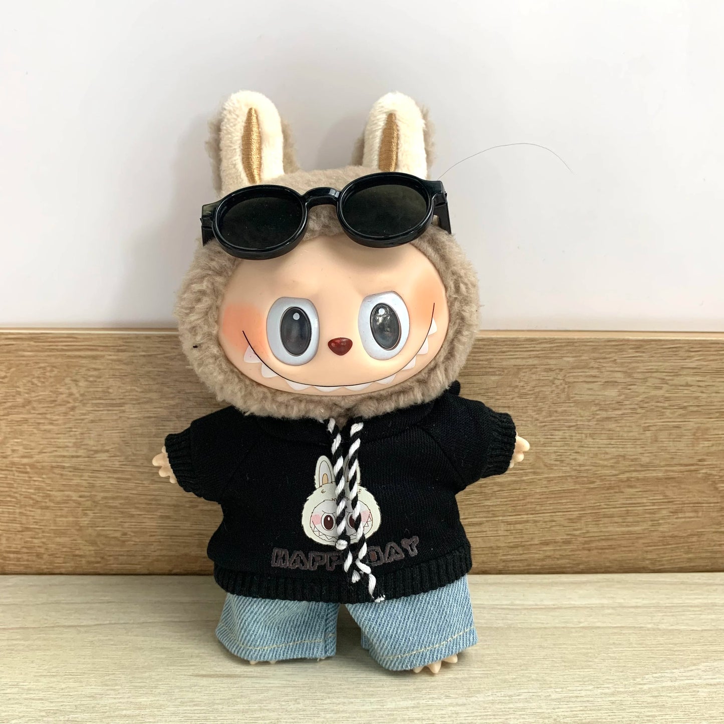 K-pop Inspired Outfit with Accessories – Fits Plush & Vinyl Figures