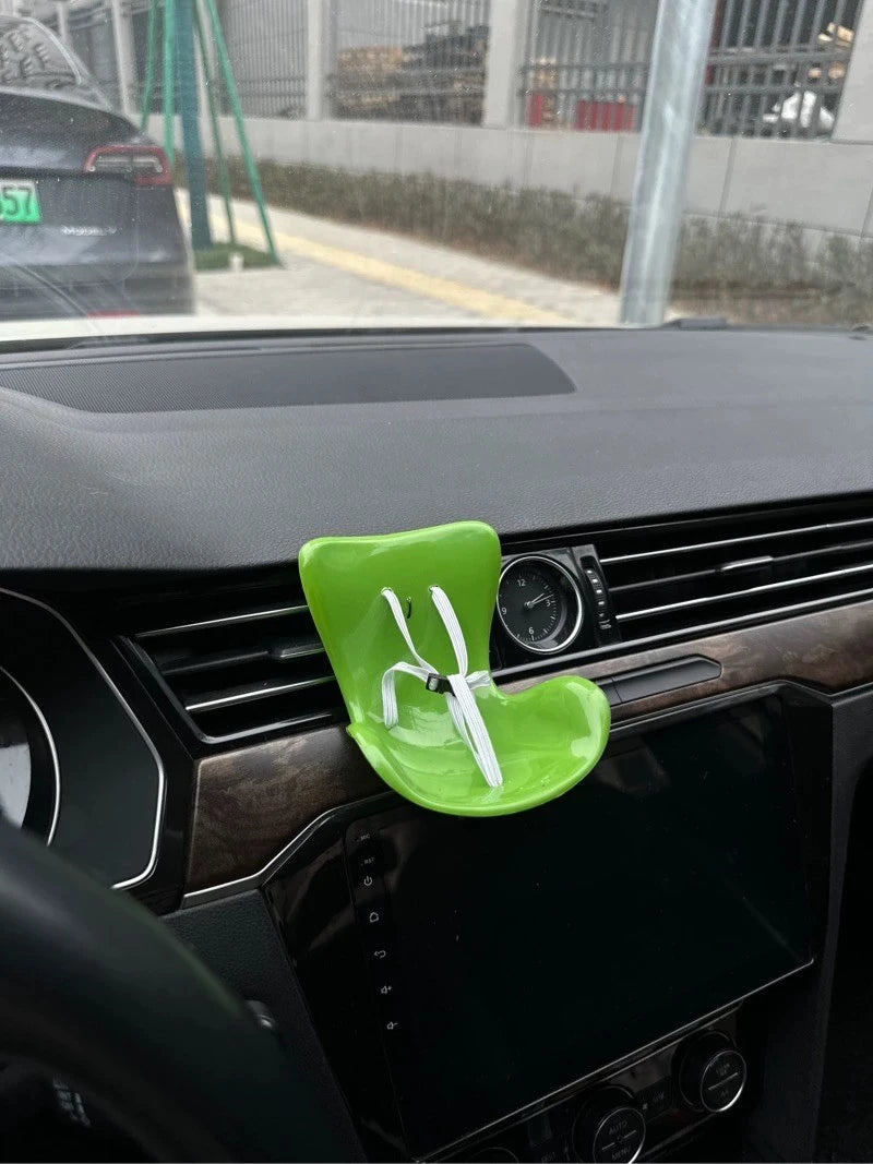 Plush Car Safety Seat for Dolls (Fits Up to 18cm – Kawaii Aromatherapy Style)