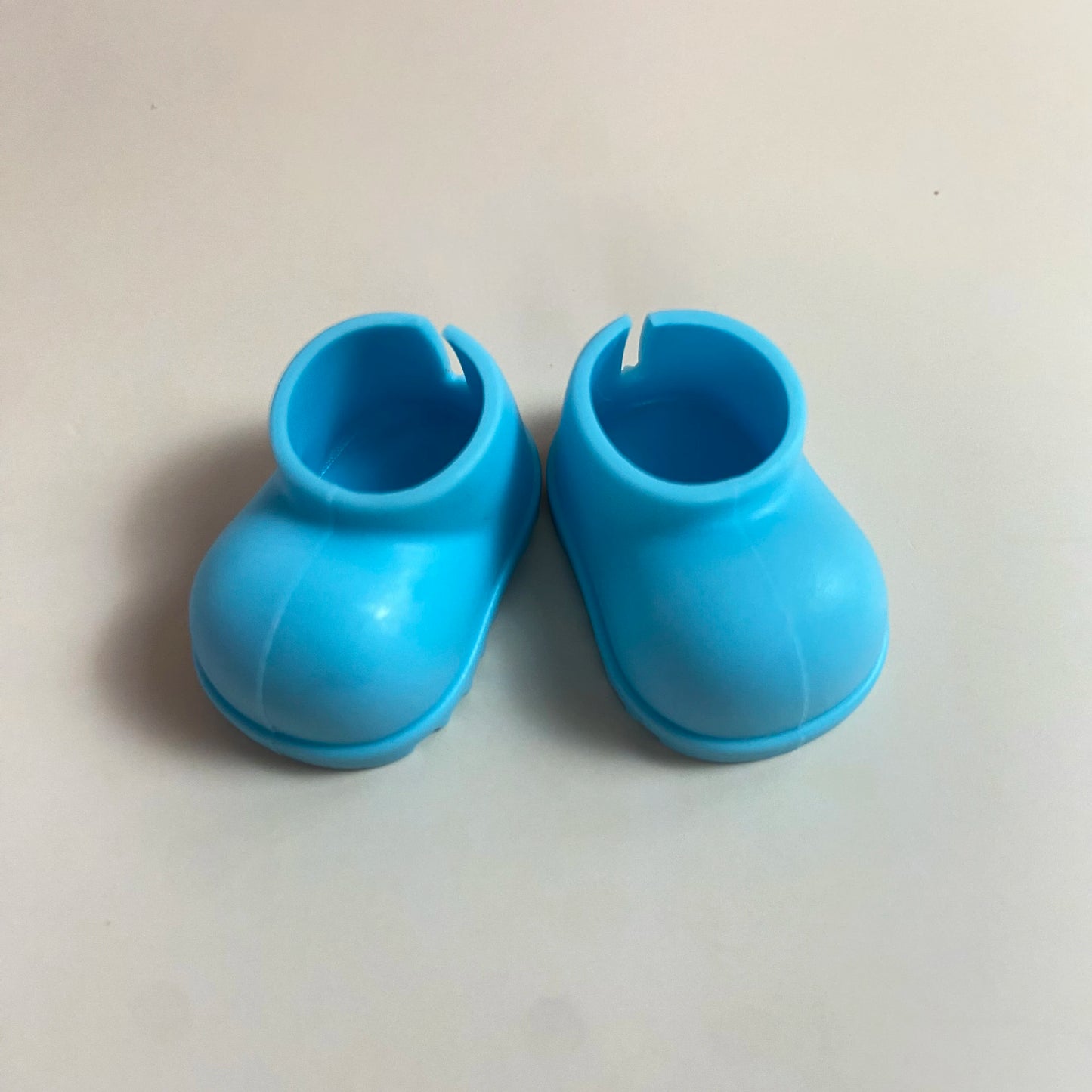 K-pop Inspired Outfit with Accessories – Fits Plush & Vinyl Figures