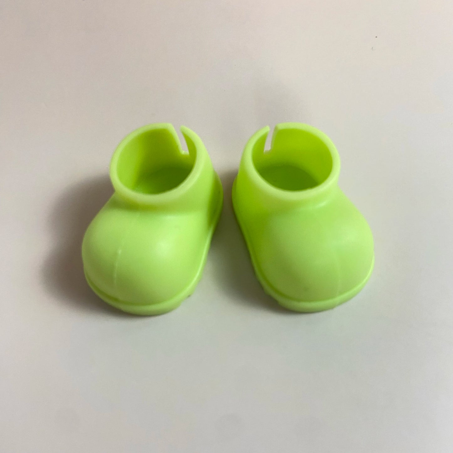 K-pop Inspired Outfit with Accessories – Fits Plush & Vinyl Figures